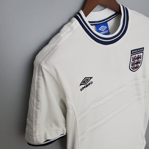 England 2000 | Retro Home