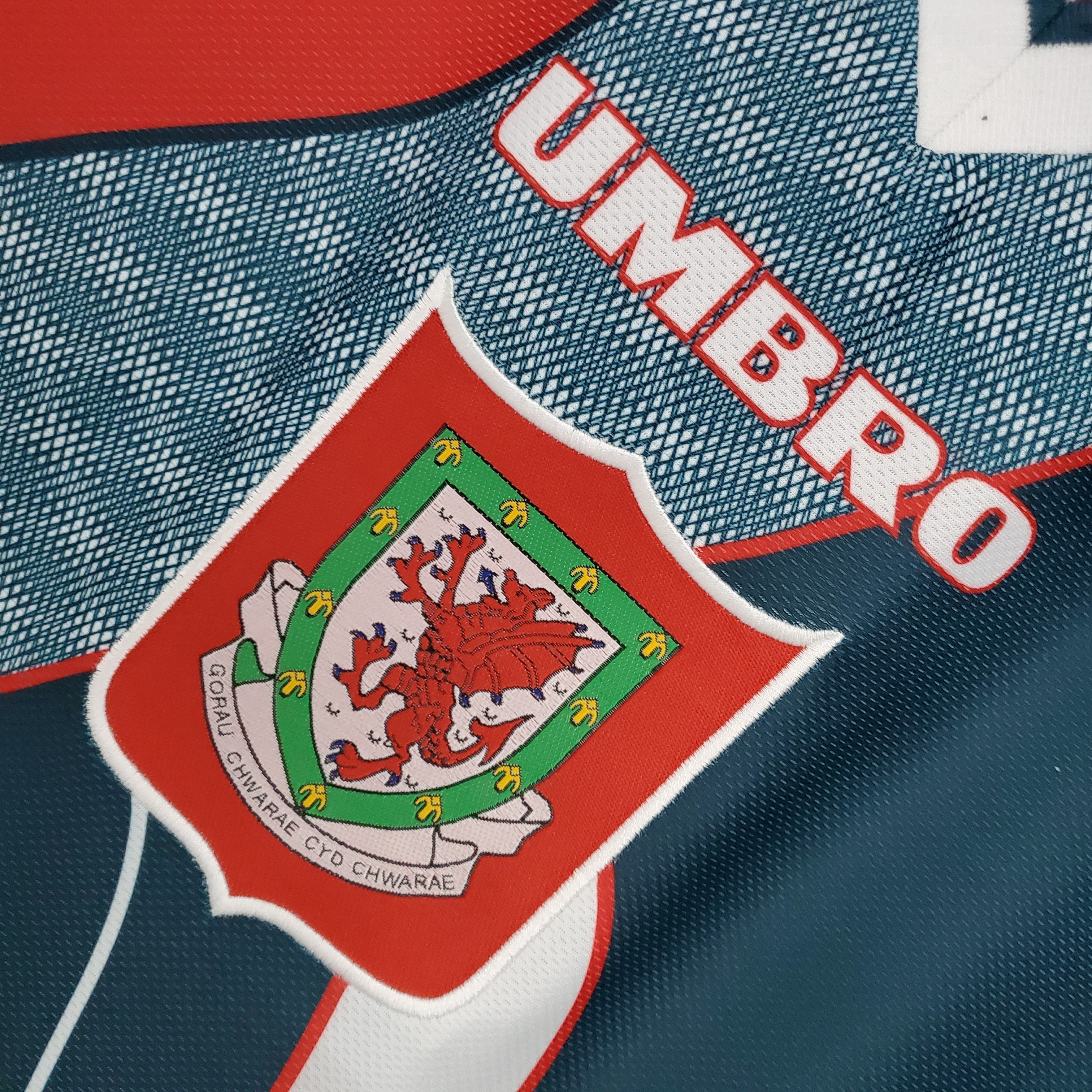 Wales 94-95 | Away | Retro