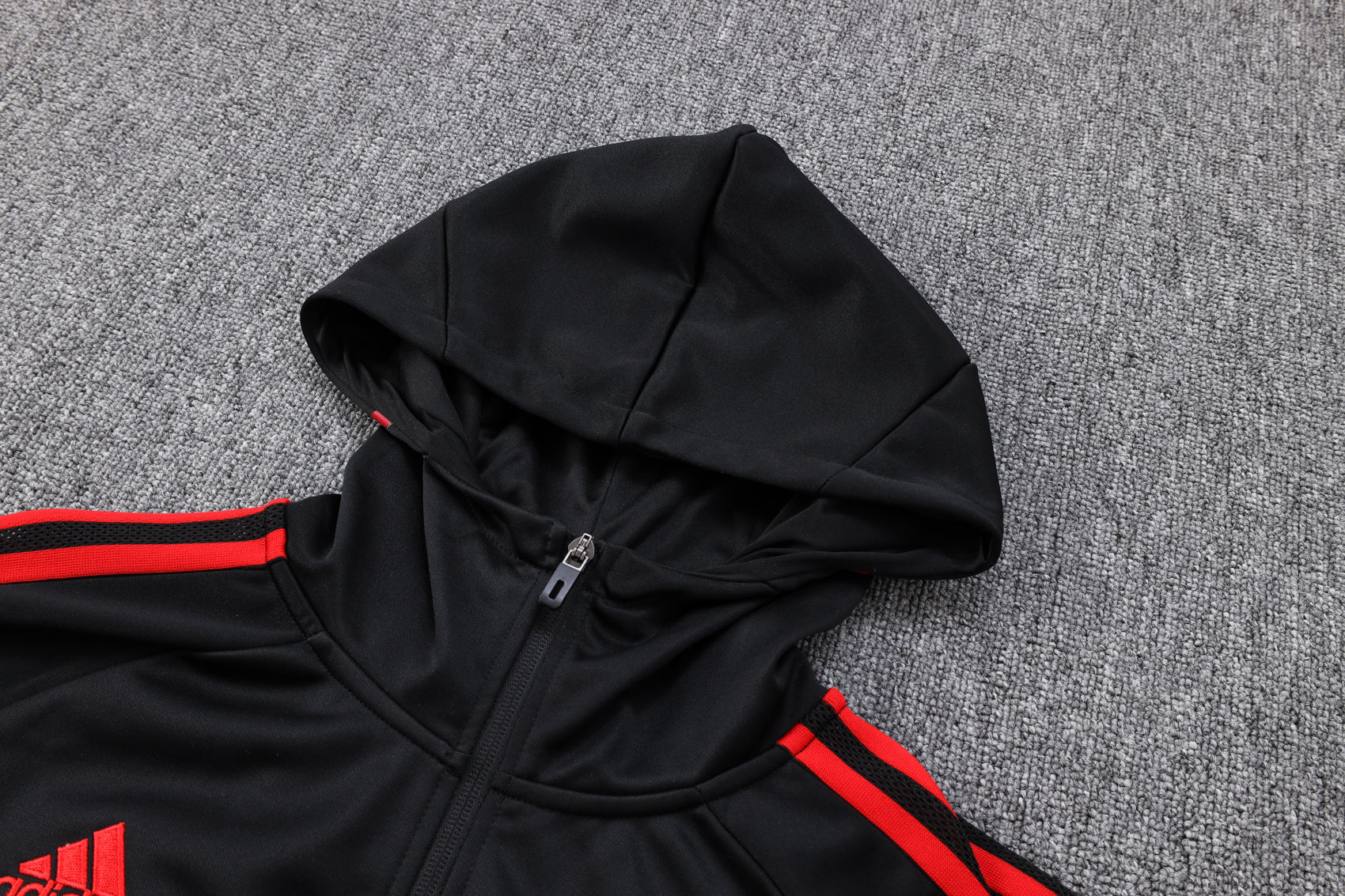 Bayern Munich 23-24 | Black | Tracksuit with Hat