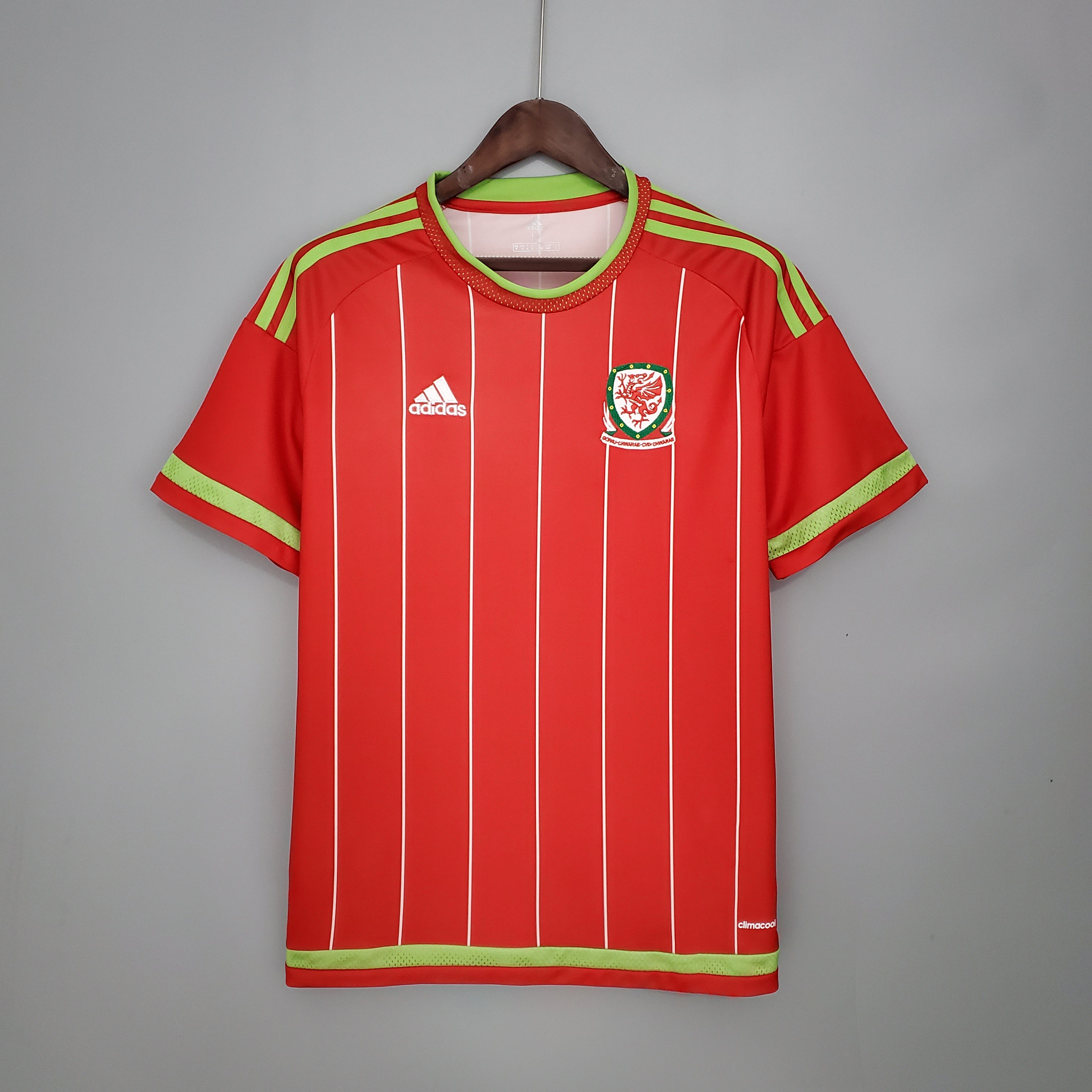 Wales 15-16 | Retro Home