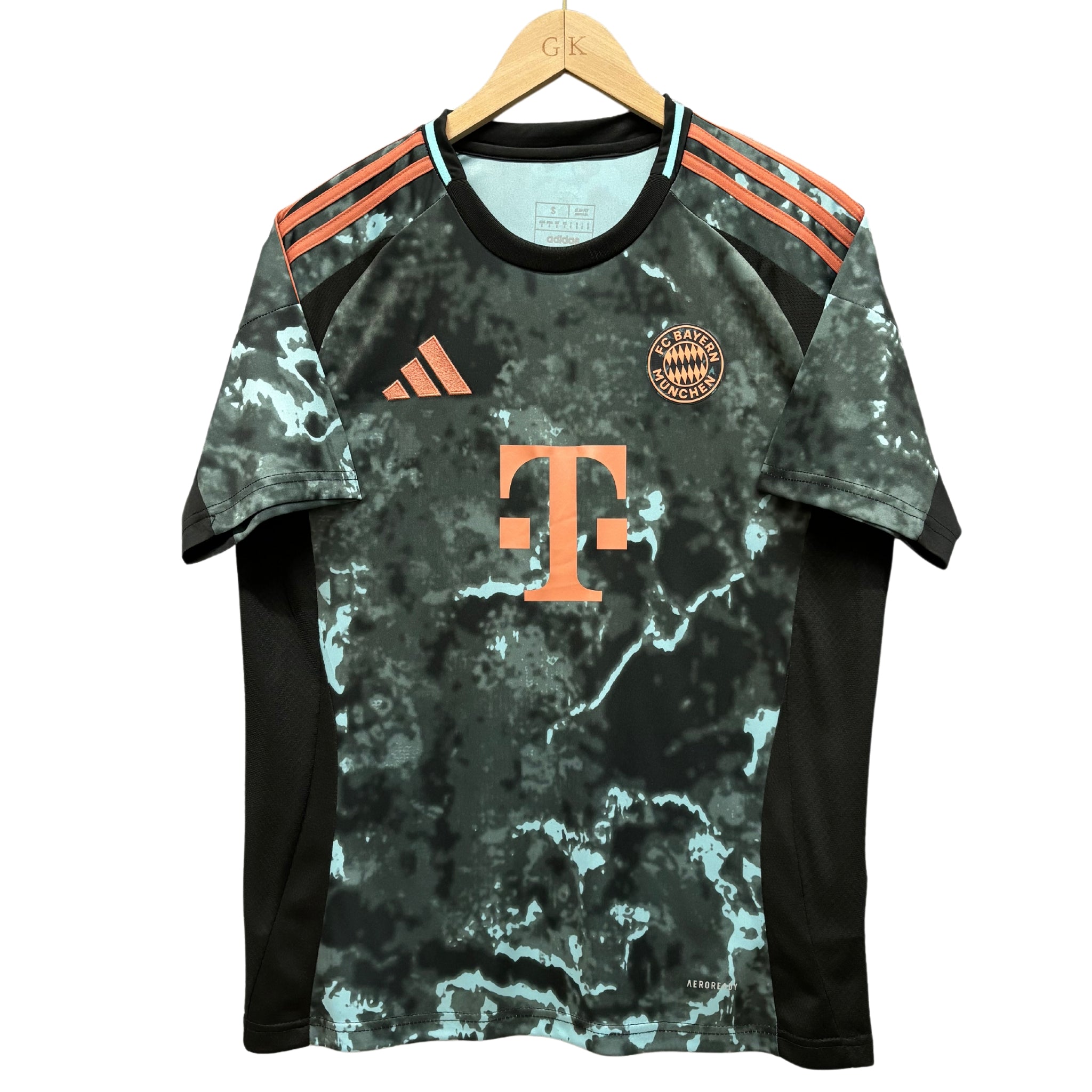 Bayern Munich 24-25 | Away