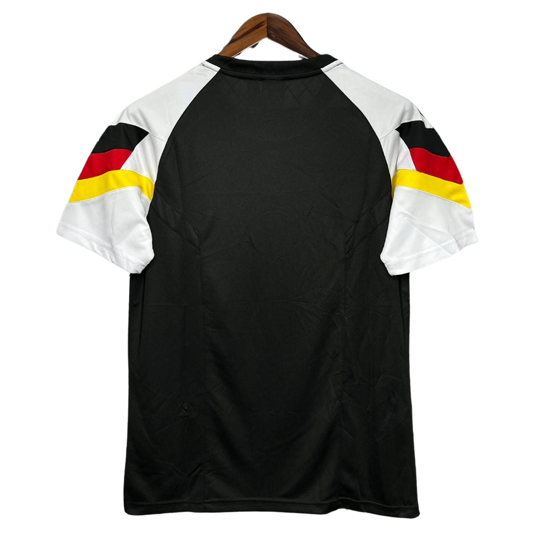 Germany 24-25 | Retro Style