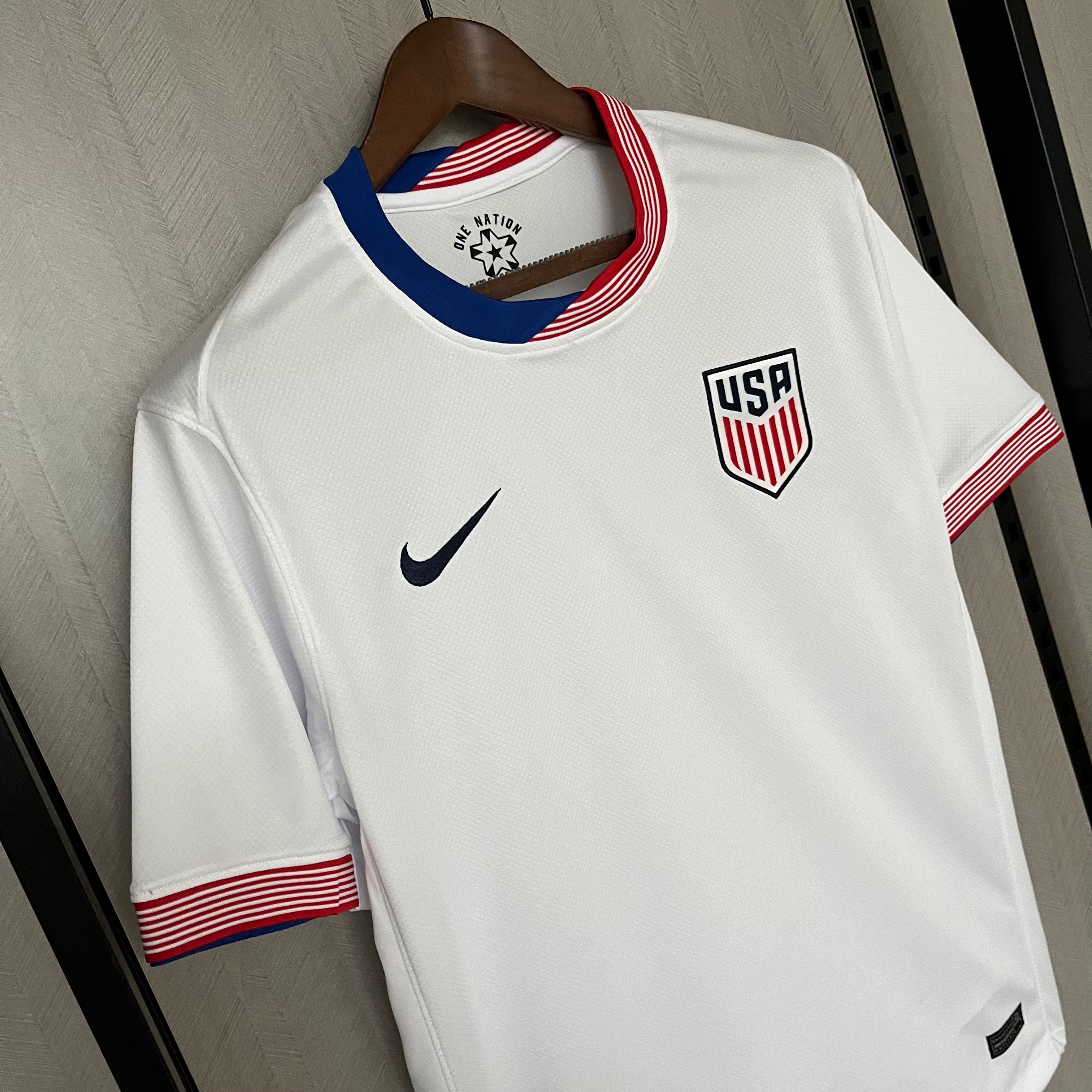 USA 24-25 | Home