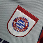 Bayern Munich 98-99 | Retro Away