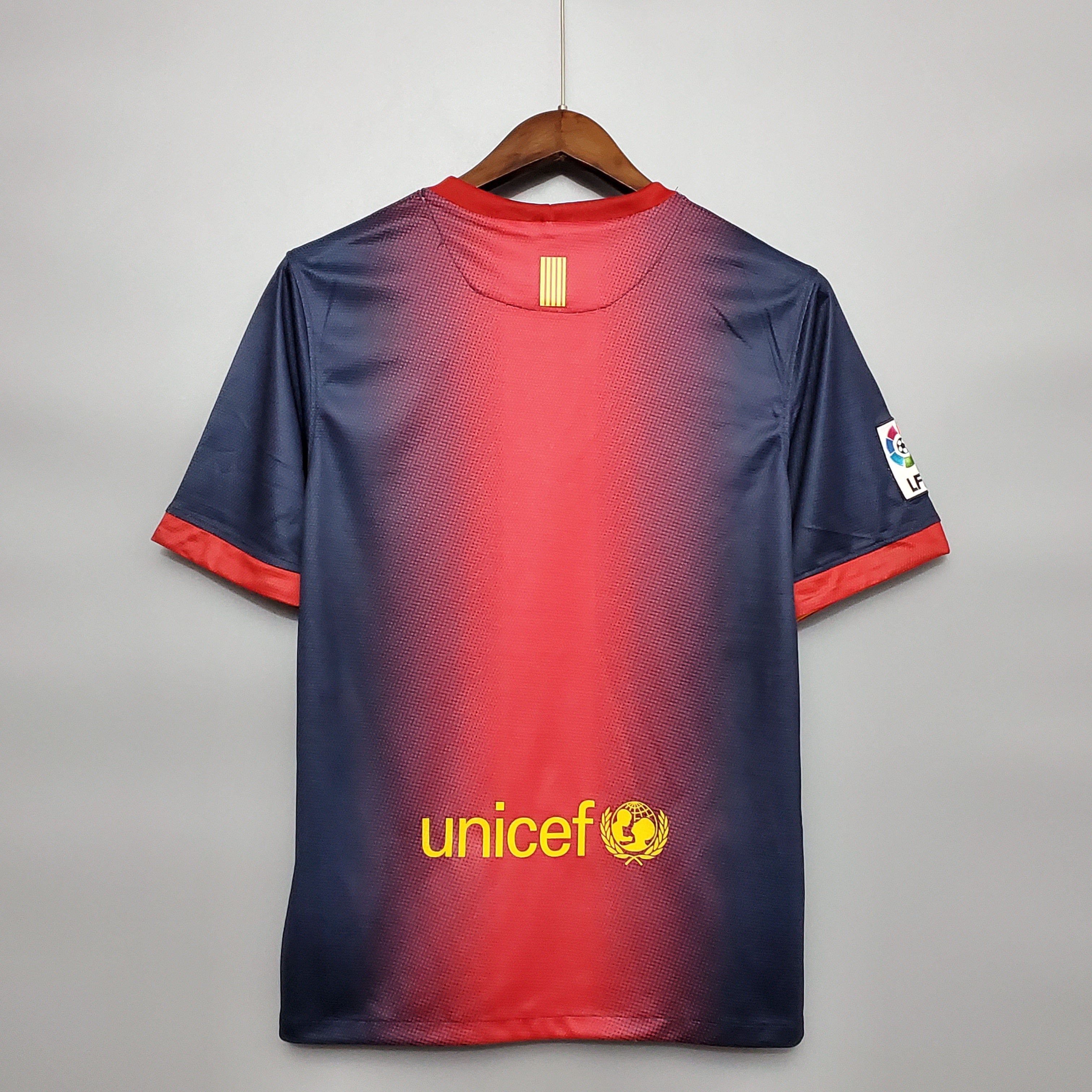 Barcelona 12-13 | Retro Home