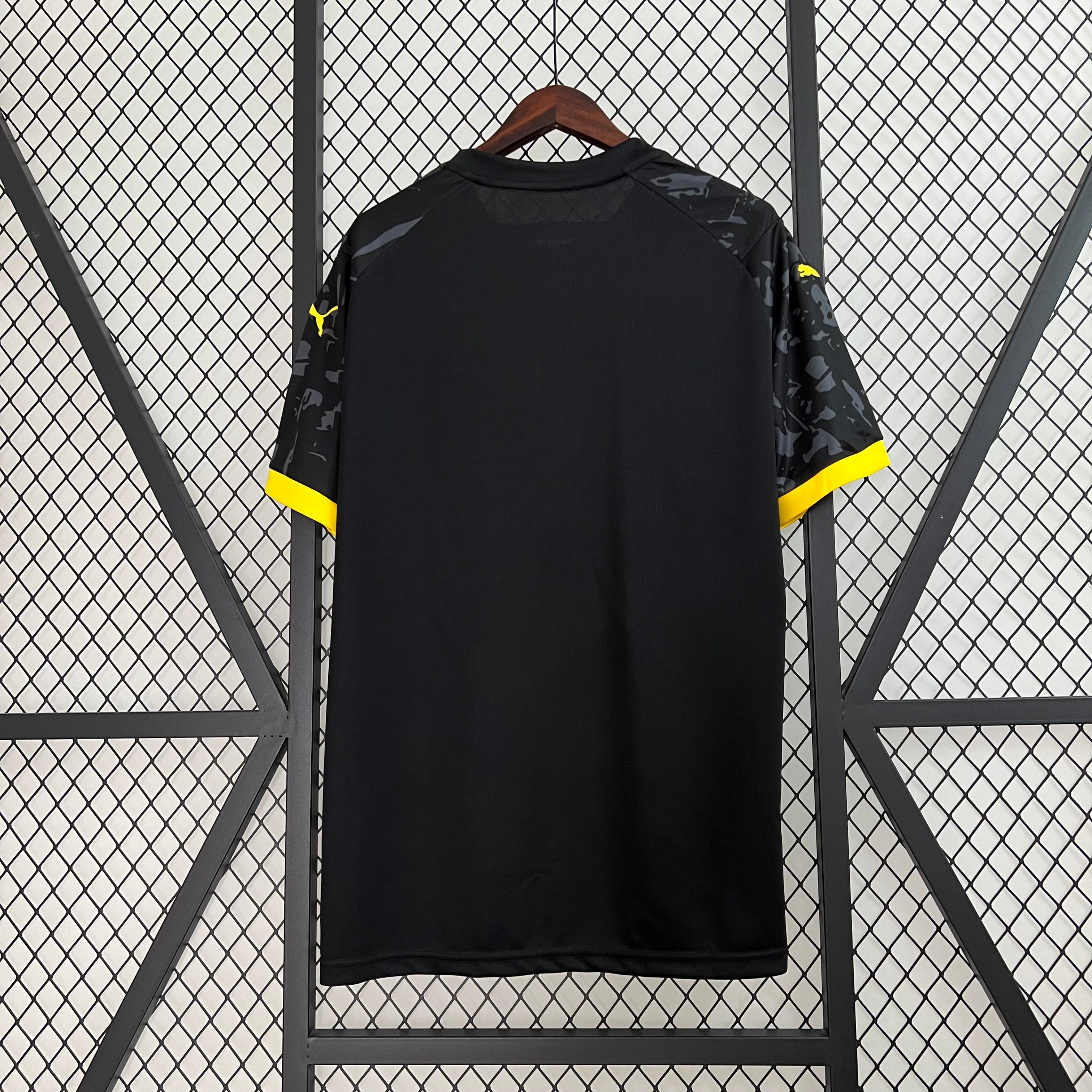 Borussia Dortmund 23-24 | Away